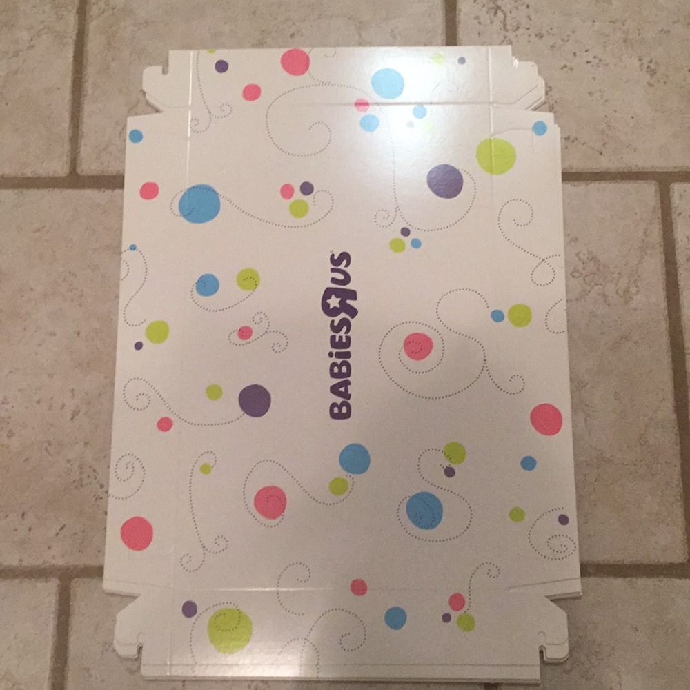 LARGE BABIES R US BOXES - willing to separate